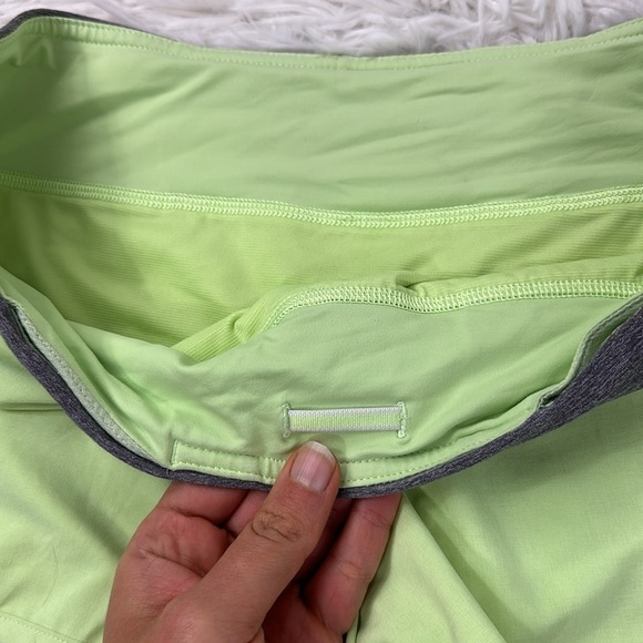 Lululemon Run: Speed Short *4-way Stretch Clear Mint / Heathered Slate - Picture 2 of 5